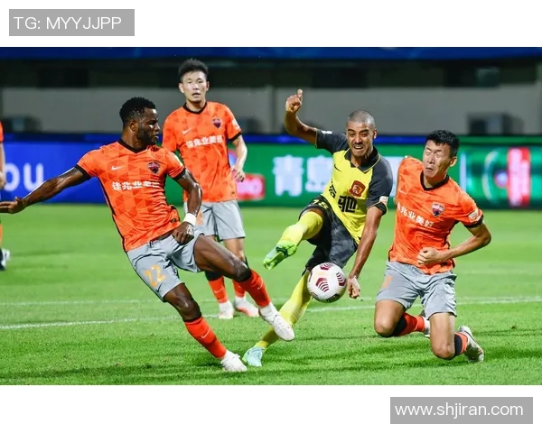 武汉足球队与南京足球队赛后分析:力量对抗与战术较量的深度探讨